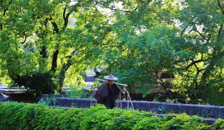 兰州市西固区总工会情系职工办实事