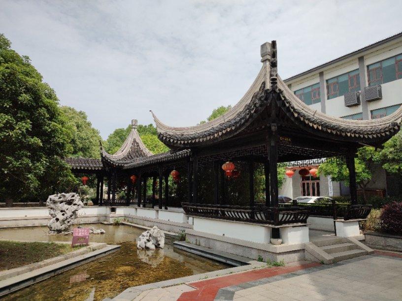 抖音点赞送花怎么送